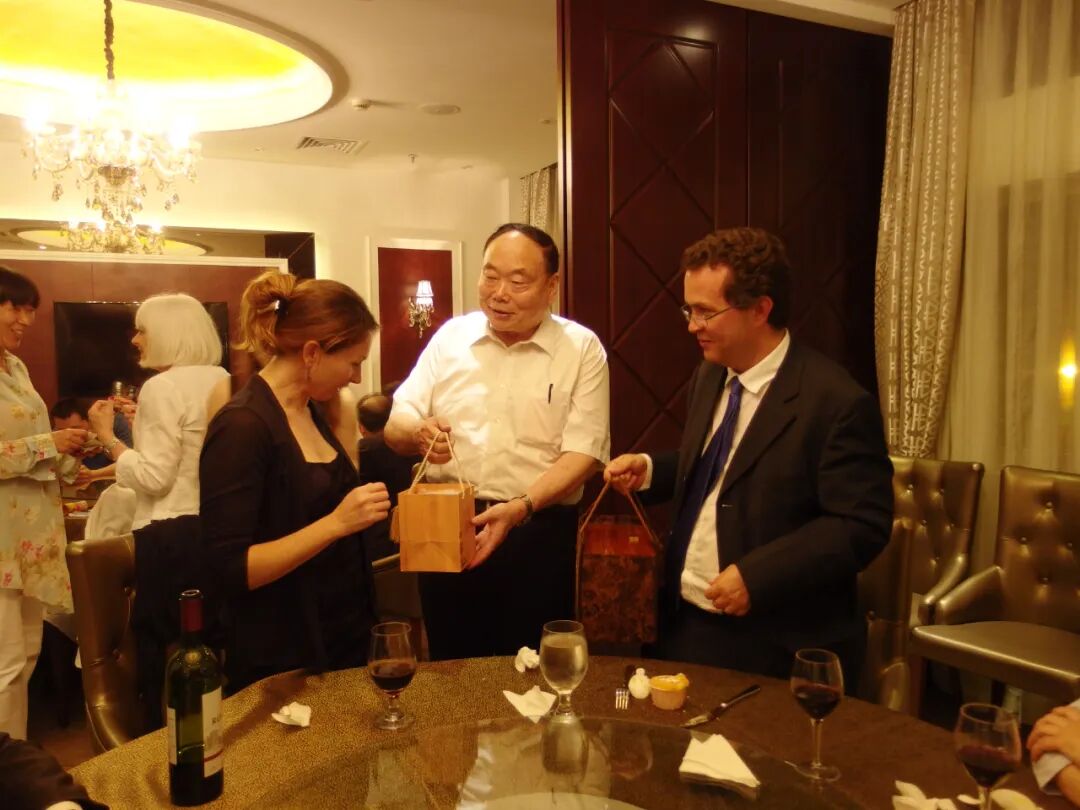 UGA校友在法国罗纳阿尔卑斯大区馆组织校友活动