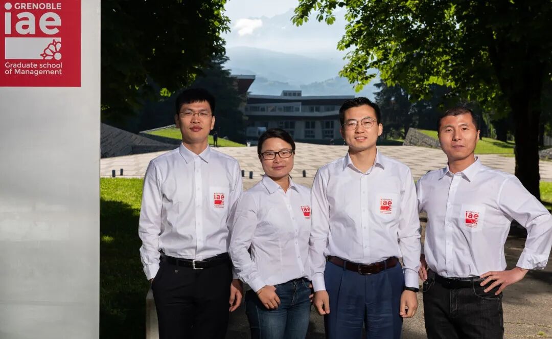 项目成员合影